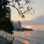 BoraBora Beach Guesthouse Penang